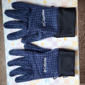 Columbia women's winter gloves touchscreen compatible black and blue herringbone